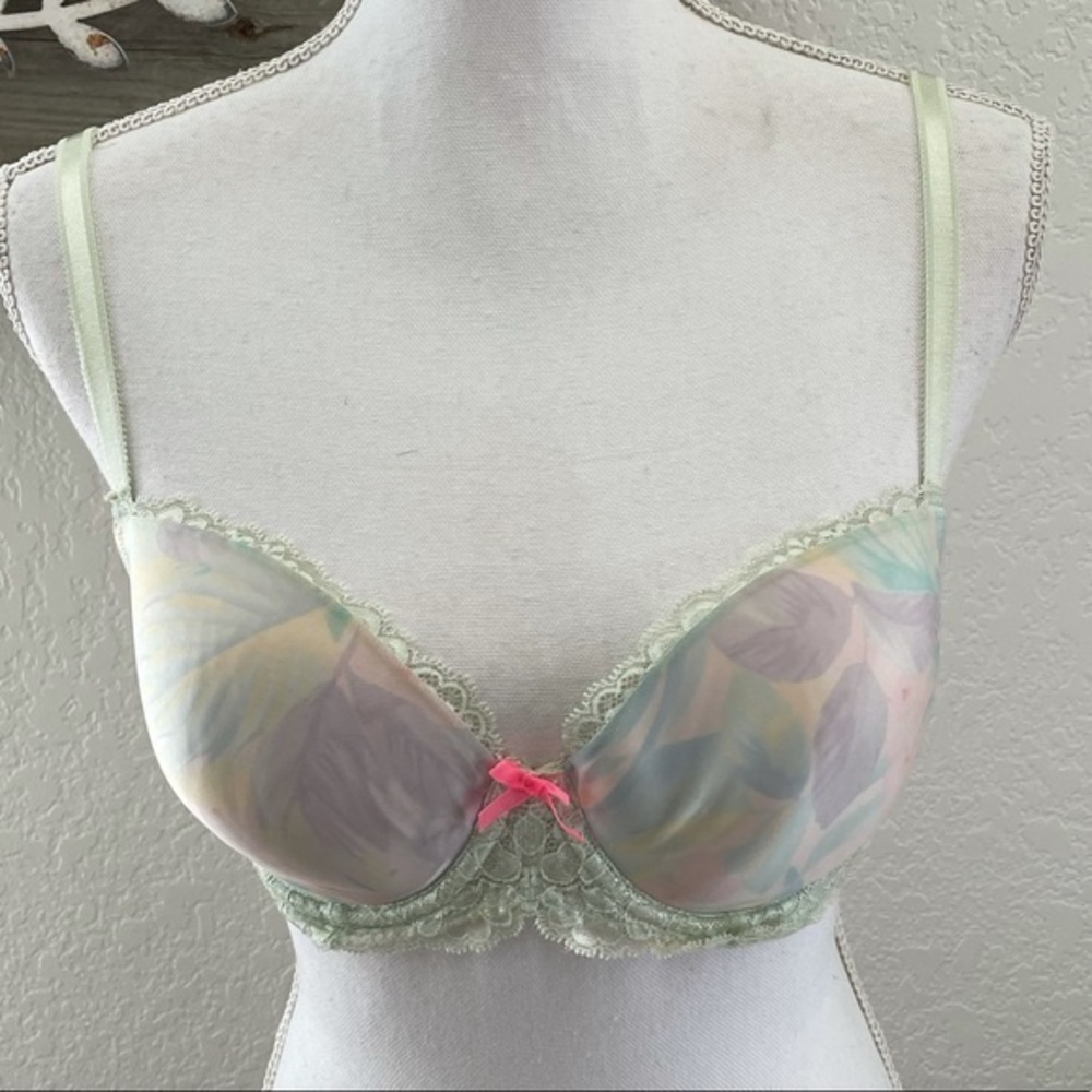 Victoria’s Secret dream angels lined demi bra 36C